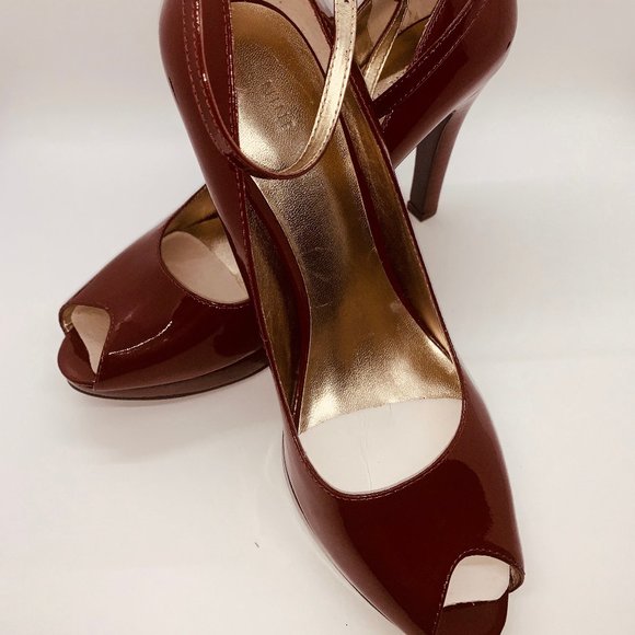 Nine West Patent Leather Red Shoes Size 6.5 NWOT - Picture 3 of 6